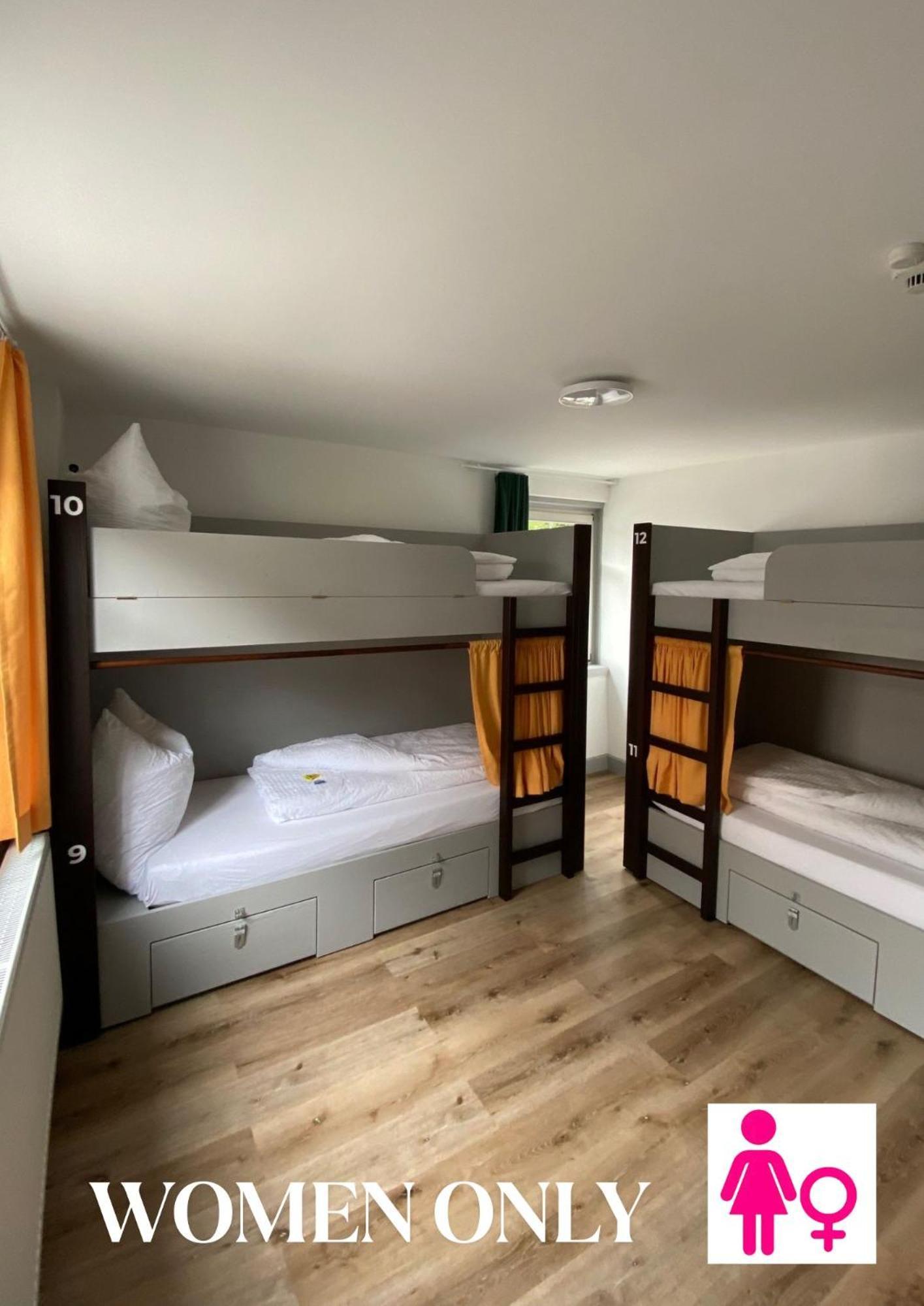 Hostel Балинген Екстериор снимка